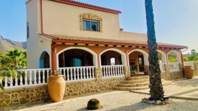 Chalet in La Canalosa photo 3