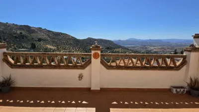 Apartment in Alcaucín photo 4