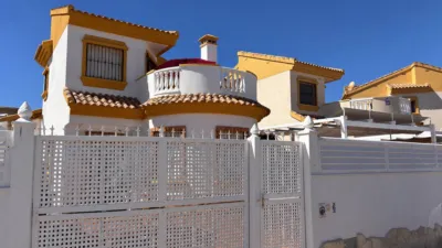 House in Guardamar del Segura photo 4