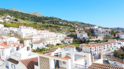 House in Canillas de Albaida photo 10