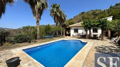 House in Sayalonga photo 10
