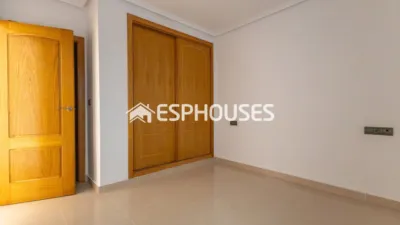 Apartment in Guardamar del Segura photo 10