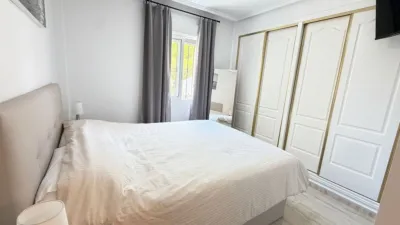 Apartment in Las Filipinas-Villamartín-Canal Norte photo 17