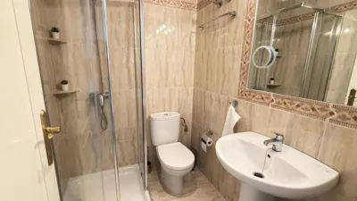 Apartment in Las Filipinas-Villamartín-Canal Norte photo 20