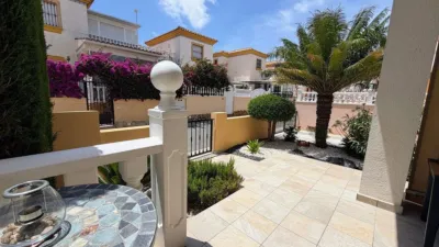 Apartment in Las Filipinas-Villamartín-Canal Norte photo 27