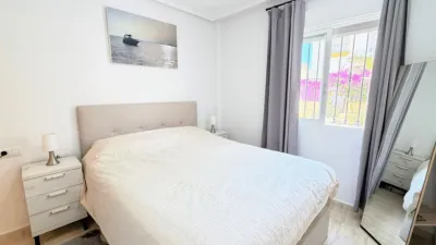 Apartment in Las Filipinas-Villamartín-Canal Norte photo 16