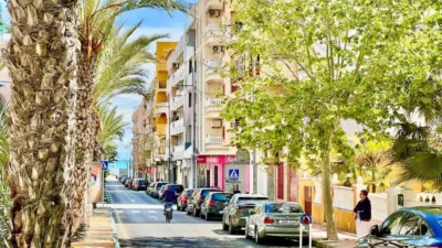 Pis – Torrevieja, Urbanización Calas Blancas - Vista 2