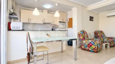 Piso – Los Montesinos - Más