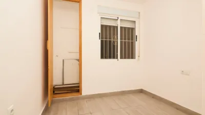 Pis – Torrevieja, Urbanización Calas Blancas - Més