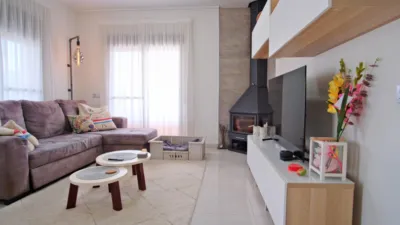 Casa – Dolores - Més
