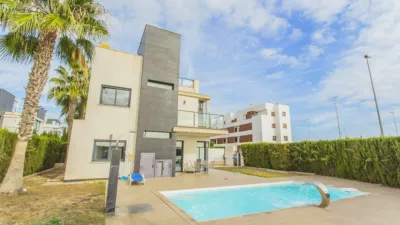 Casa – Orihuela, Urbanización Monte Golf Fase VII, Villa Martín - Més