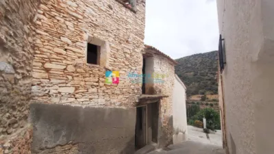 House in Laroya photo 3