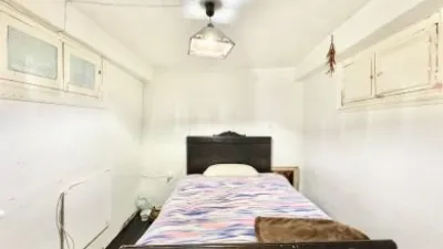 Piso en venta en Calle Cuchillería, cerca de Calle Pintorería, Casco Viejo (Vitoria - Gasteiz) de 125.000 €