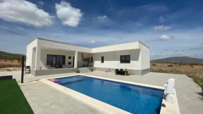 Villa in El Pinós - Pinoso photo 2