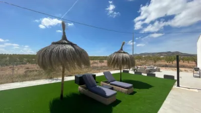 Villa in El Pinós - Pinoso photo 3