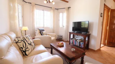 Casa – Algorfa, Urbanización Lo Crispín - Més