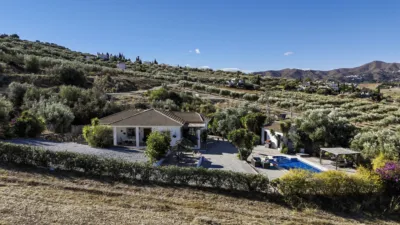 House in Alcaucín photo 3