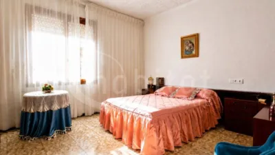 Casa – Los Montesinos, Barrio de los Miras - Más