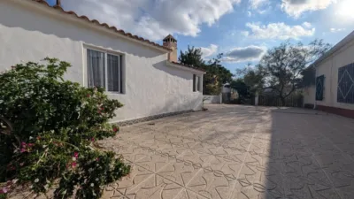Chalet in Elche de La Sierra photo 42