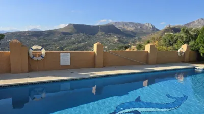 House in Alcaucín photo 3