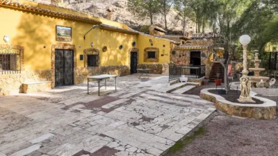 House in El Pinós - Pinoso photo 2