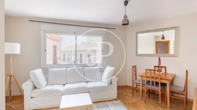 Apartment in Guindalera photo 2