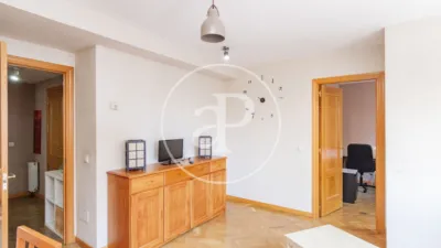 Apartment in Guindalera photo 4
