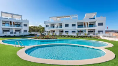 Pis – Orihuela, Urbanización Las Mimosas - La Chismosa, Urbanización la Florida - Més