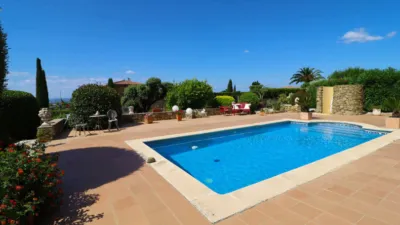 Single-family home in Palau-Saverdera photo 18