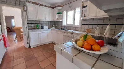 Single-family home in Palau-Saverdera photo 7