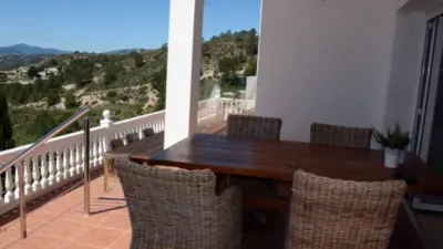 Villa in Petrer photo 9