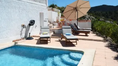 Villa in Petrer photo 3