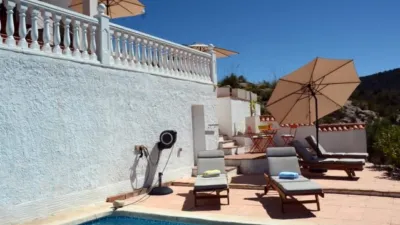 Villa in Petrer photo 4