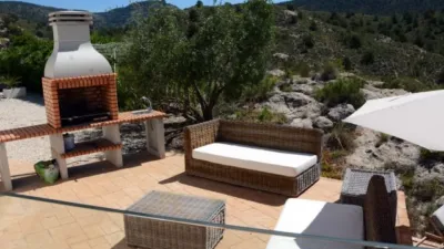 Villa in Petrer photo 8