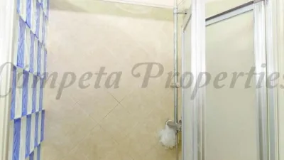 House in Canillas de Albaida photo 9
