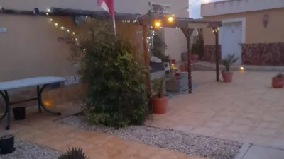 Chalet in El Pinós - Pinoso photo 4