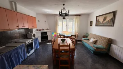 House in Sierro photo 27