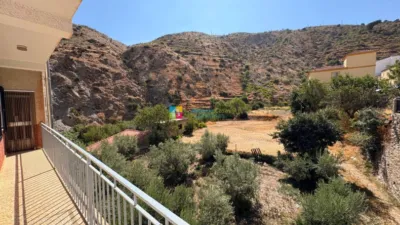 House in Sierro photo 48