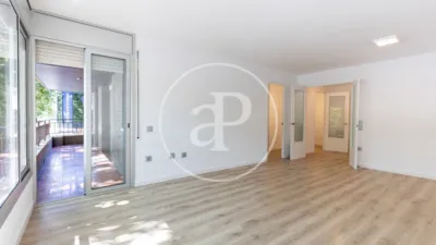 Apartment in Terrassa photo 3