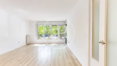 Apartment in Terrassa photo 4