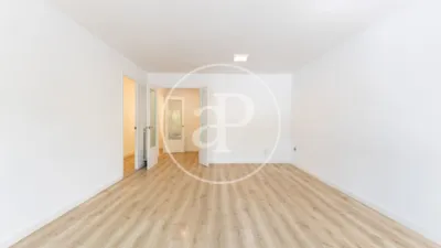 Apartment in Terrassa photo 6
