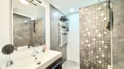Piso en venta en Portal de Castilla, cerca de Calle de Teodoro González de Zárate, Ariznabarra (Vitoria - Gasteiz) de 375.000 €