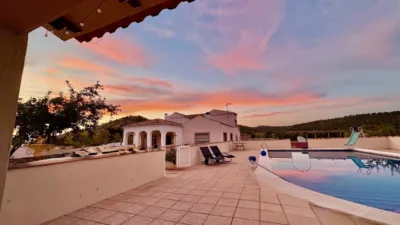 Chalet in El Pinós - Pinoso photo 42