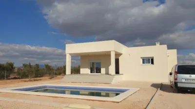 Villa in El Pinós - Pinoso photo 2