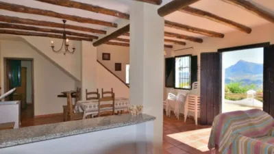 Rustic finca in Zahara de la Sierra photo 9