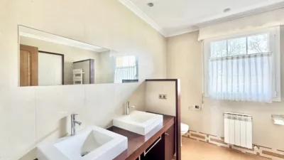 Chalet en venta en Calle Mendibidea, Hijona - Ixona (Elburgo - Burgelu) de 680.000 €