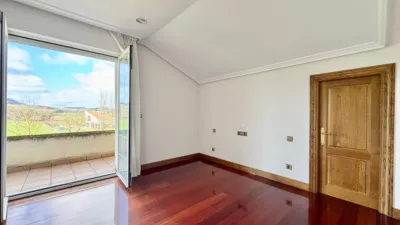 Chalet en venta en Calle Mendibidea, Hijona - Ixona (Elburgo - Burgelu) de 680.000 €