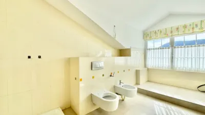 Chalet en venta en Calle Mendibidea, Hijona - Ixona (Elburgo - Burgelu) de 680.000 €