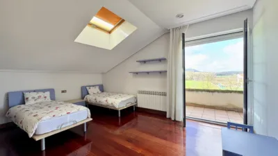 Chalet en venta en Calle Mendibidea, Hijona - Ixona (Elburgo - Burgelu) de 680.000 €