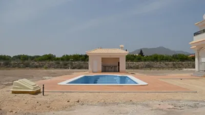 Casa – el Pinós / Pinoso, Polígono Industrial El Cabeço - Més